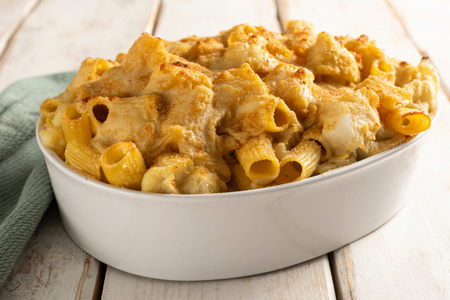 Pâtes au four avec chou-fleur végétaliennes