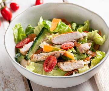 Salade de poulet légère