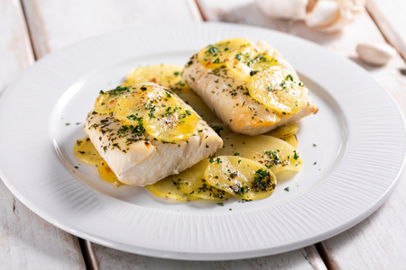 Cabillaud au four avec pommes de terre