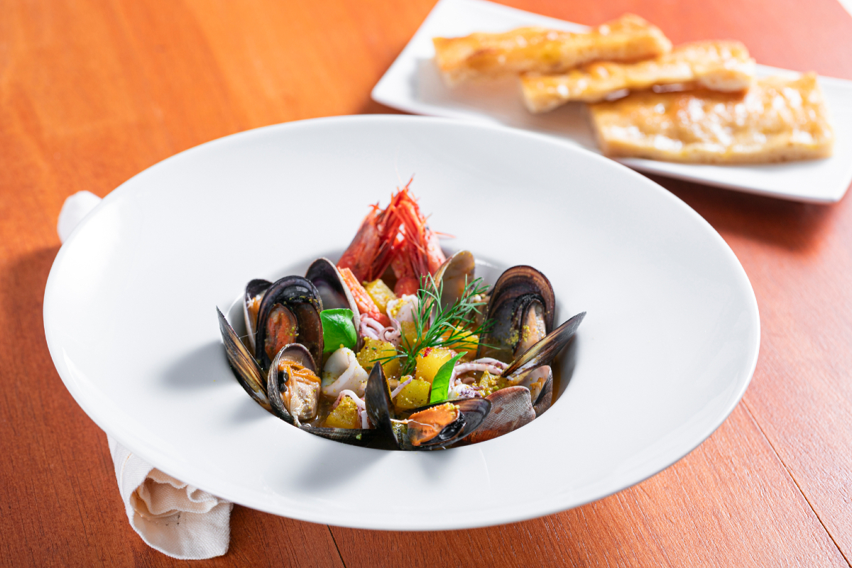 Bouillabaisse avec focaccia génoise