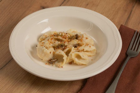 Pâtes au chou-fleur et taleggio