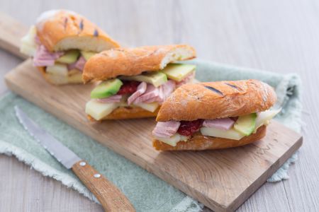 Bouchées de pain au thon et à l'avocat