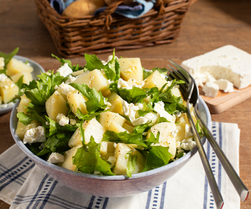 Salade de pommes de terre à la chicorée et à la feta