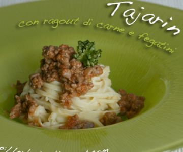 Tagliatelles aux ragoût de viande et foies de volaille