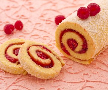 Bûche aux framboises et noix de coco