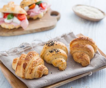 Petits croissants salés