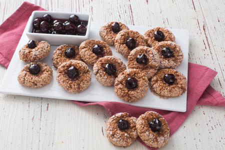Amaretti aux griottes avec sirop