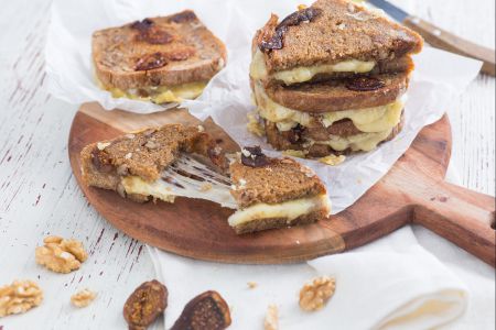 Toast de figues et noix au Bettelmatt