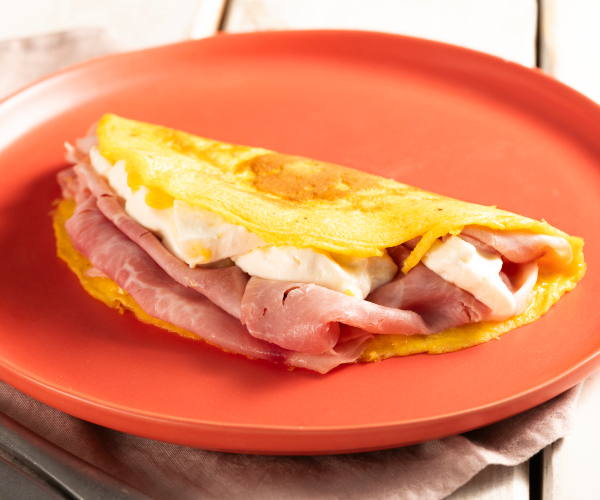 Omelette jambon-fromage