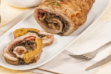 Roulé à la bière avec speck et champignons