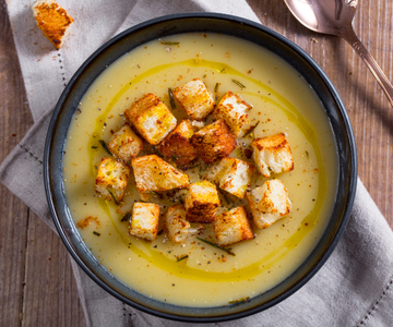 Velouté de chou vert et pommes de terre