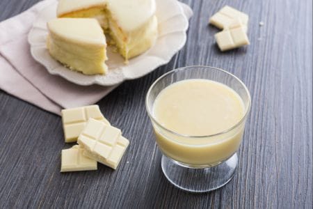 Glaçage au chocolat blanc