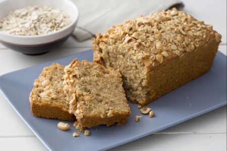 Cake à l'avoine et aux noisettes