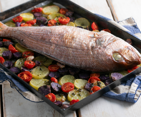 Dentice au four avec pommes de terre