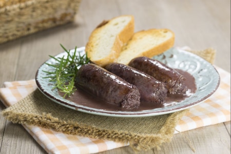 Saucisses au vin rouge