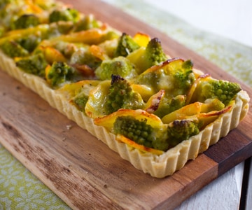 Tarte salée au chou romanesco et pommes de terre