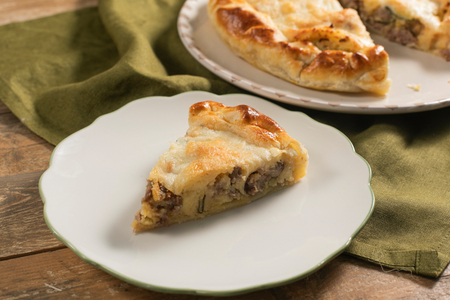 Tarte salée pommes de terre et saucisse