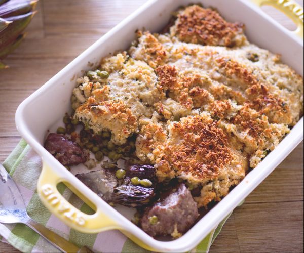 Agneau gratiné aux artichauts et petits pois