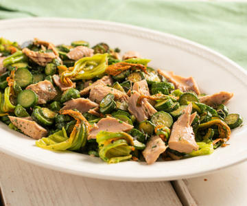 Courgettes et thon à la poêle