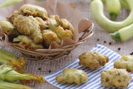 Beignets de courgettes trompettes et leurs fleurs