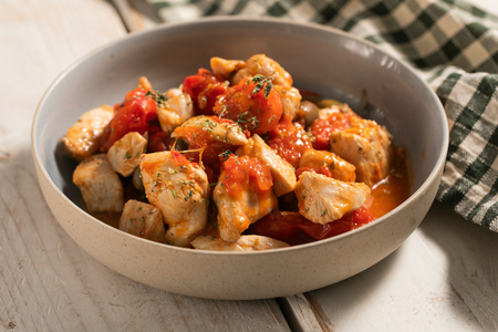 Bouchées de poulet à la méditerranéenne