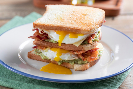 Sandwich petit?déjeuner canadien