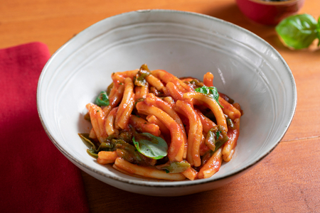 Pâtes à la sauce tomate et friggitelli