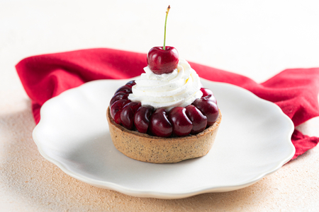 Tartelettes au café et aux cerises