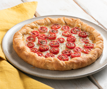 Tarte salée aux tomates cerises et au stracchino