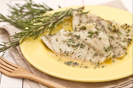 Filet de plie au miel et herbes aromatiques