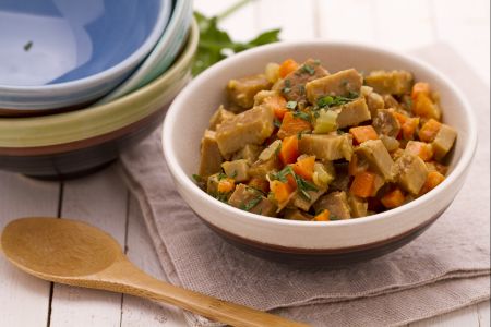 Ragoût de seitan avec légumes étuvés