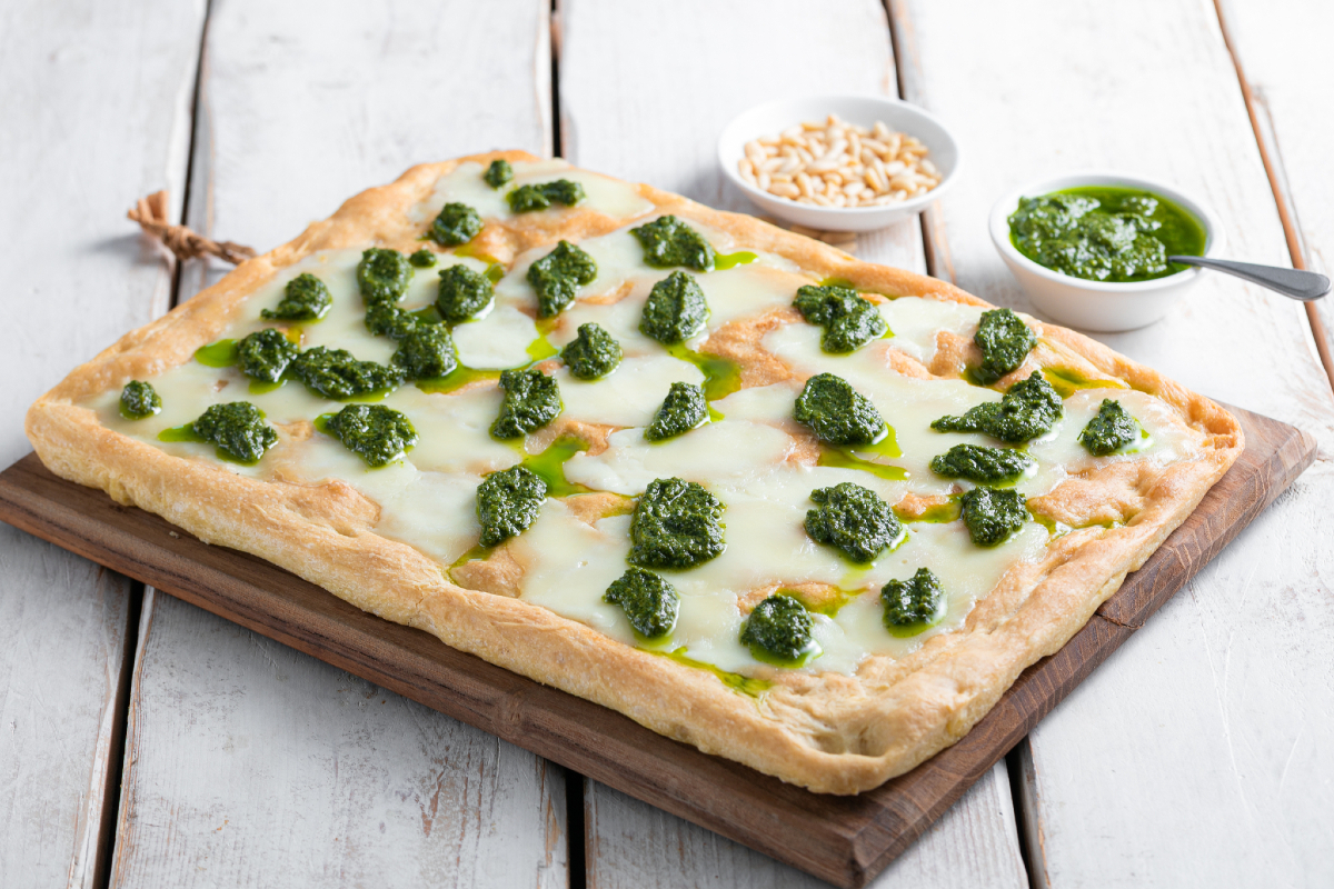 Focaccia au pesto et au stracchino