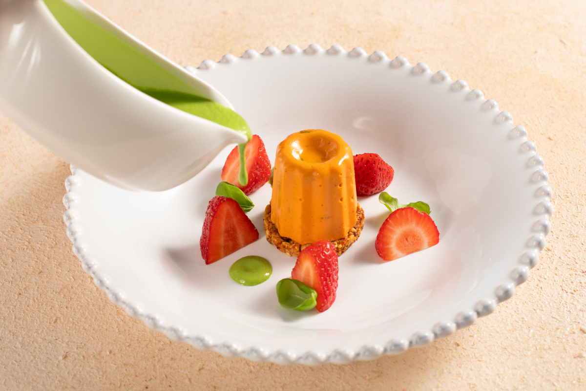 Bavarois végane à la tomate datterino