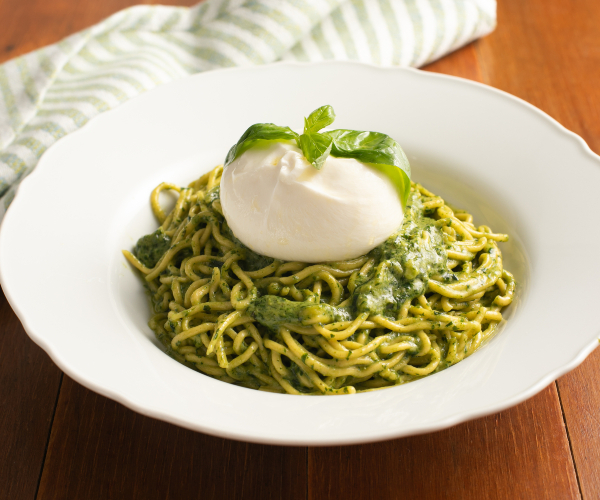 Tajarin au pesto de basilic et burrata