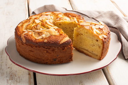 Gâteau aux pommes à la farine d'amande