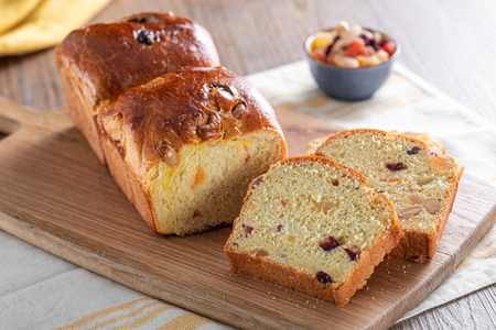 Brioche aux fruits secs