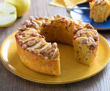 Gâteau aux pommes, potiron et fruits secs