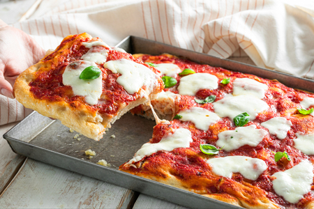 Pizza en plaque à la cuillère