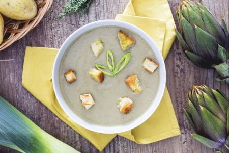 Velouté d'artichauts et poireaux