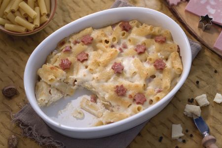 Rigatoni gratinés avec étoiles de mortadelle