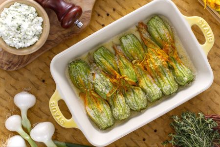 Fleurs de courgette farcies de speck et mozzarella