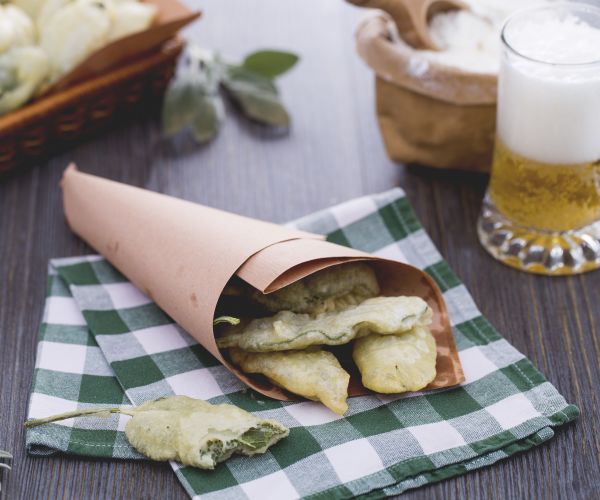 Sauge frite en beignet