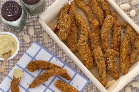 Bâtonnets de poulet avec sauce à la moutarde