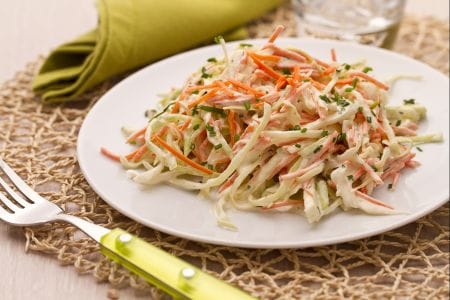 Salade de chou et carottes (coleslaw)