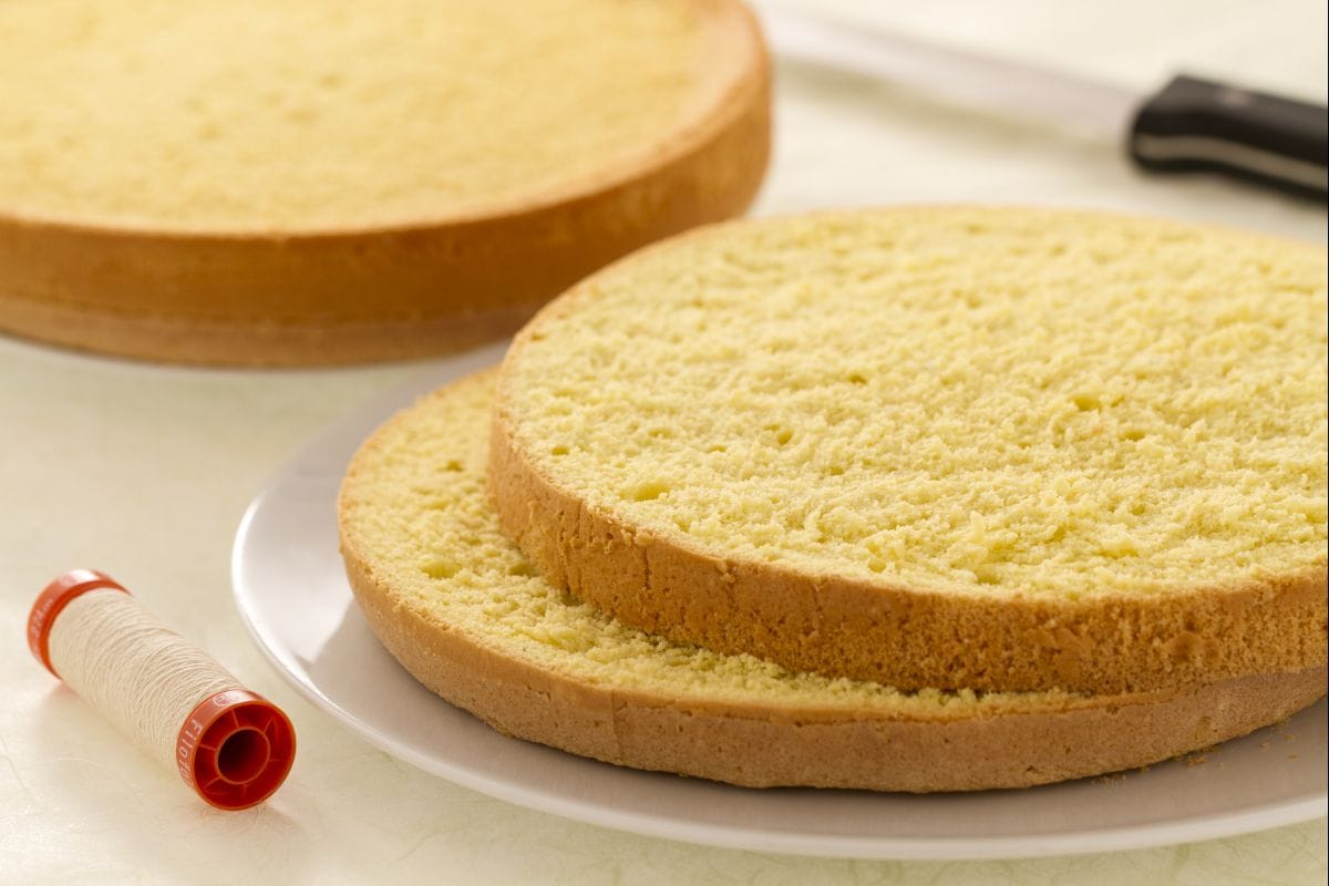 Comment couper le gâteau éponge