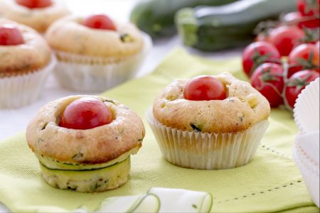 Muffins salés à la ricotta et aux courgettes