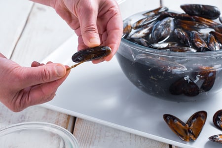 Comment nettoyer et ouvrir les moules