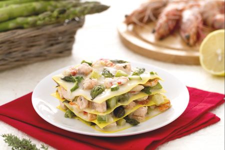 Lasagnes au saumon, crevettes et asperges