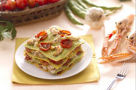 Lasagnes aux langoustines, tomates cerises et pesto de fèves