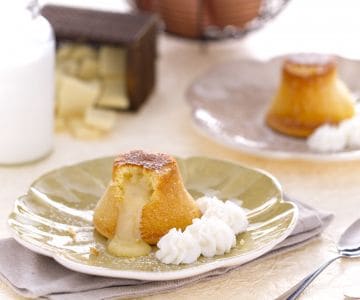 Fondant au chocolat blanc avec crème au marasquin